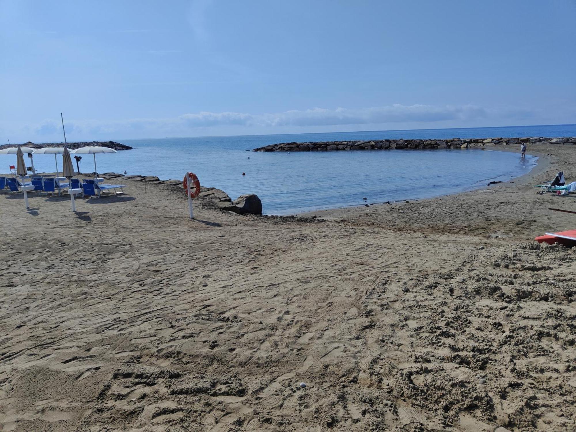 Piano Terra Centrale Vicino Al Mare Riva Ligure Esterno foto