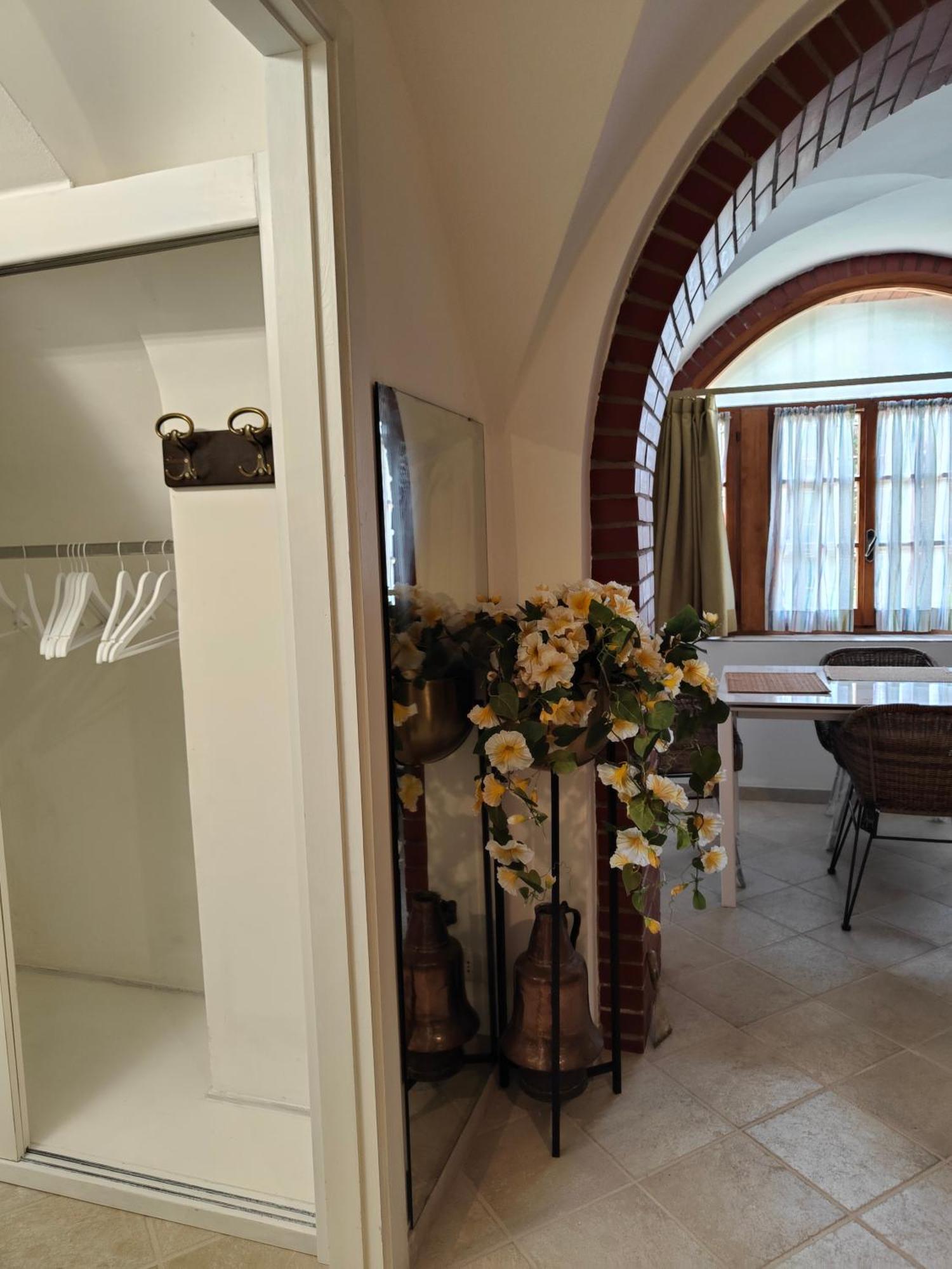 Piano Terra Centrale Vicino Al Mare Riva Ligure Esterno foto